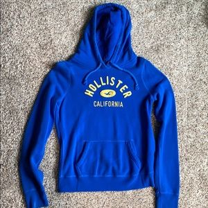 Hollister pull over sweatshirt